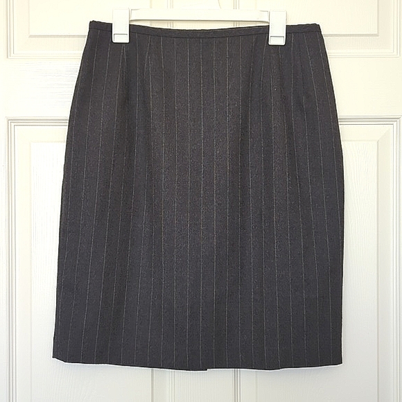 Harve Bernard Gray Pinstripe Wool A Line Skirt Size 12 - Picture 2 of 9